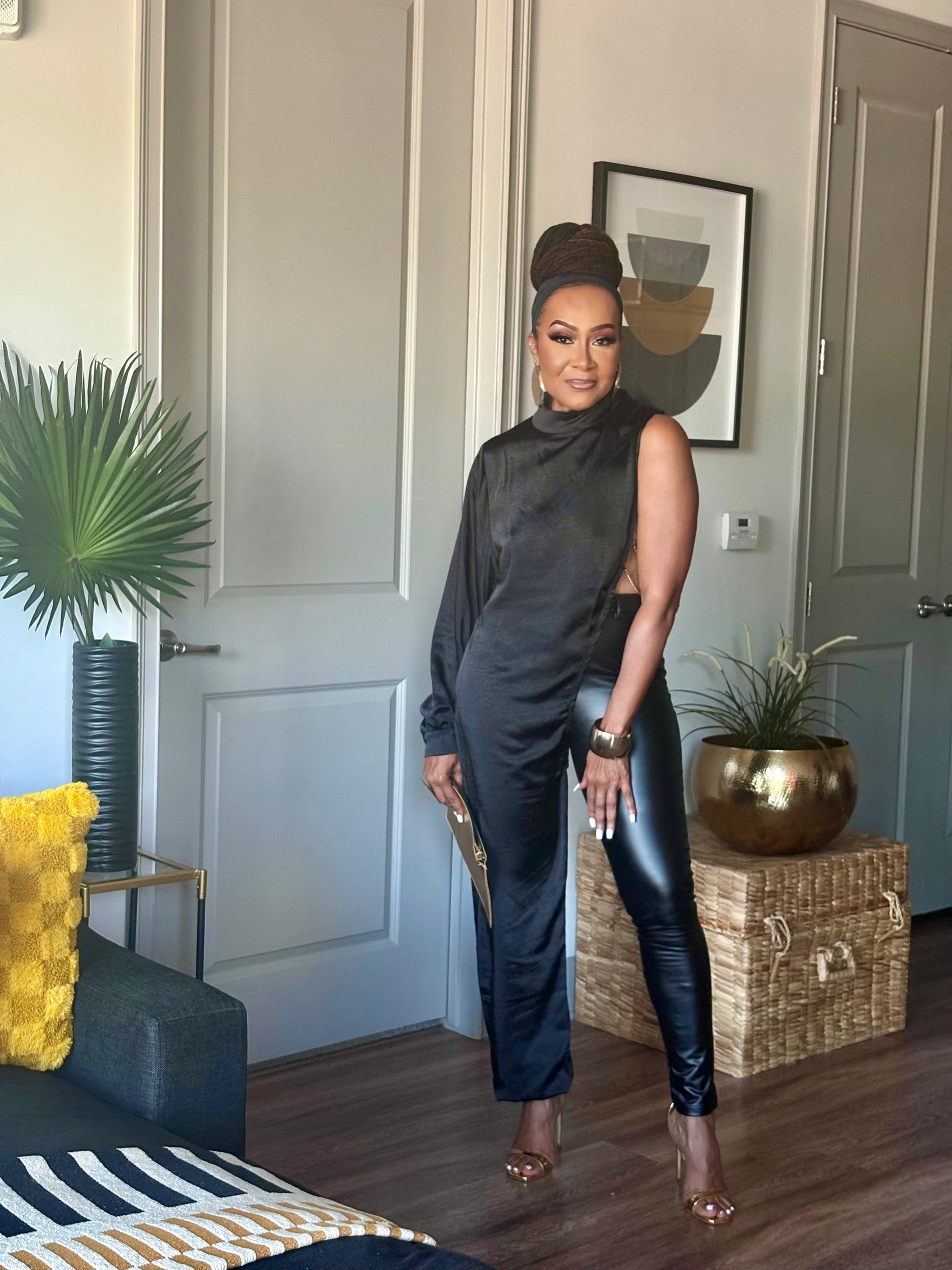 BLACK ONE LEG JUMPSUIT