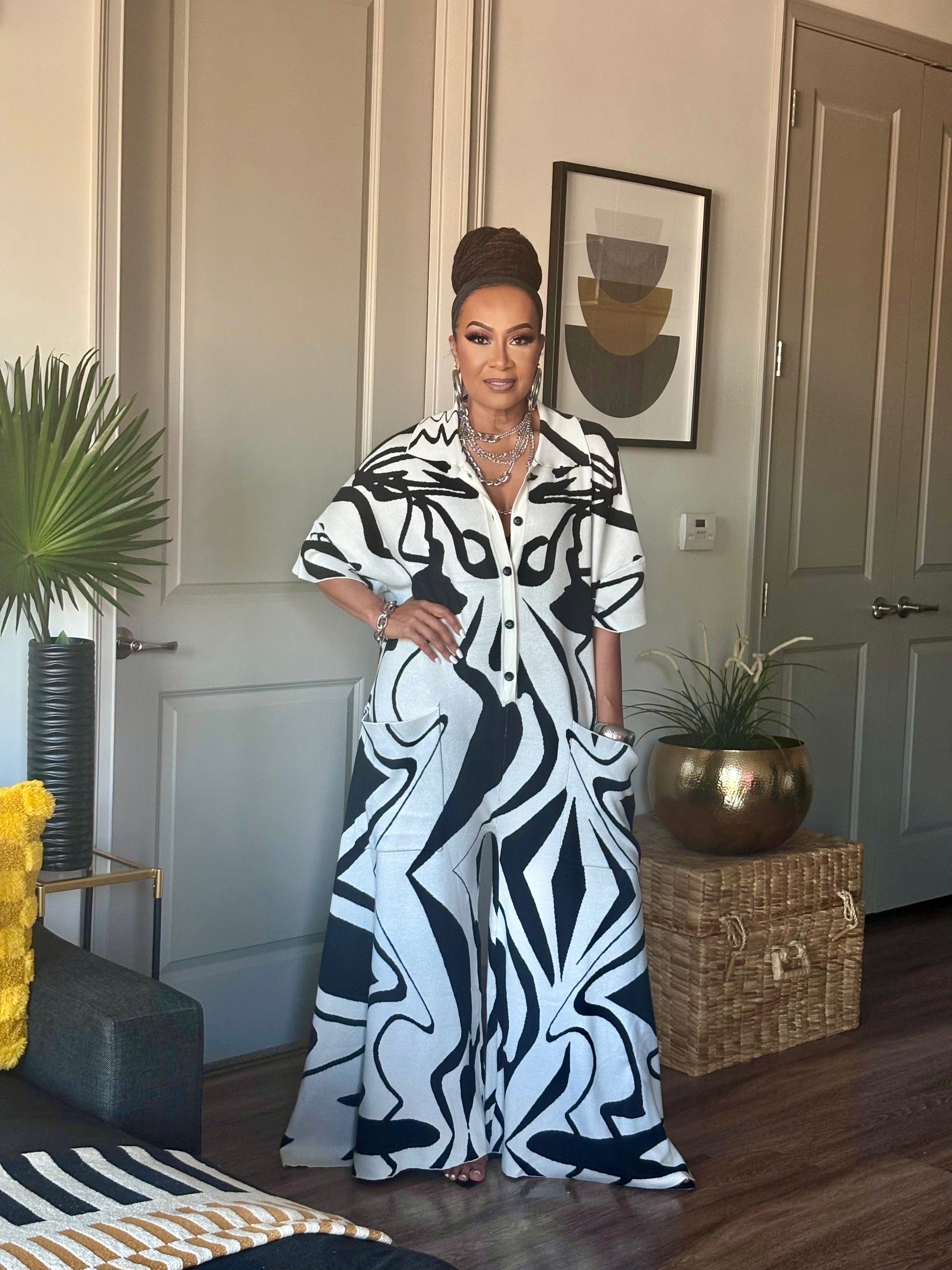 BLACK & WHITE PRINTED WIDE LEG JUMPSUIT