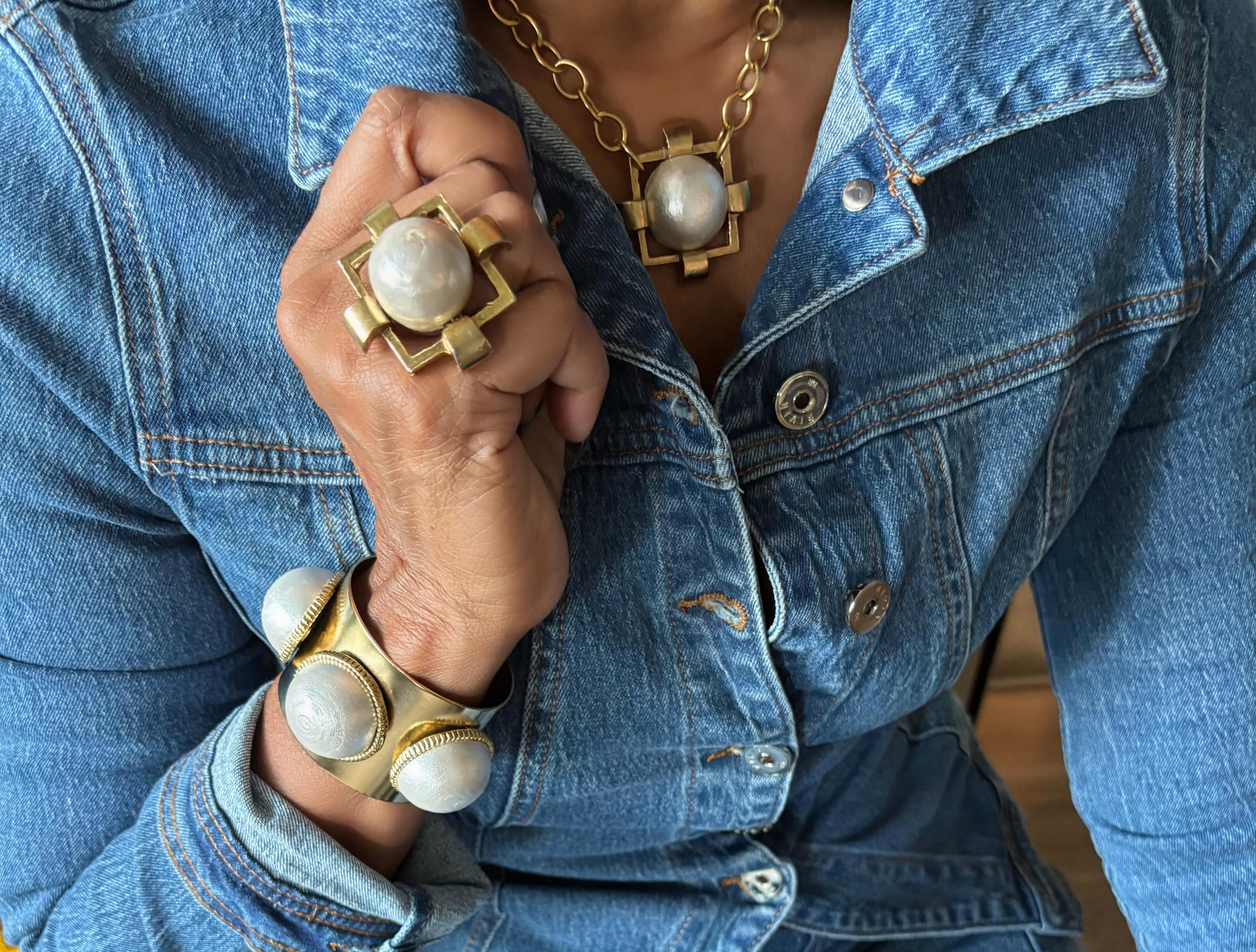 THE GILDEN PEARL 3 PIECE STATEMENT SET