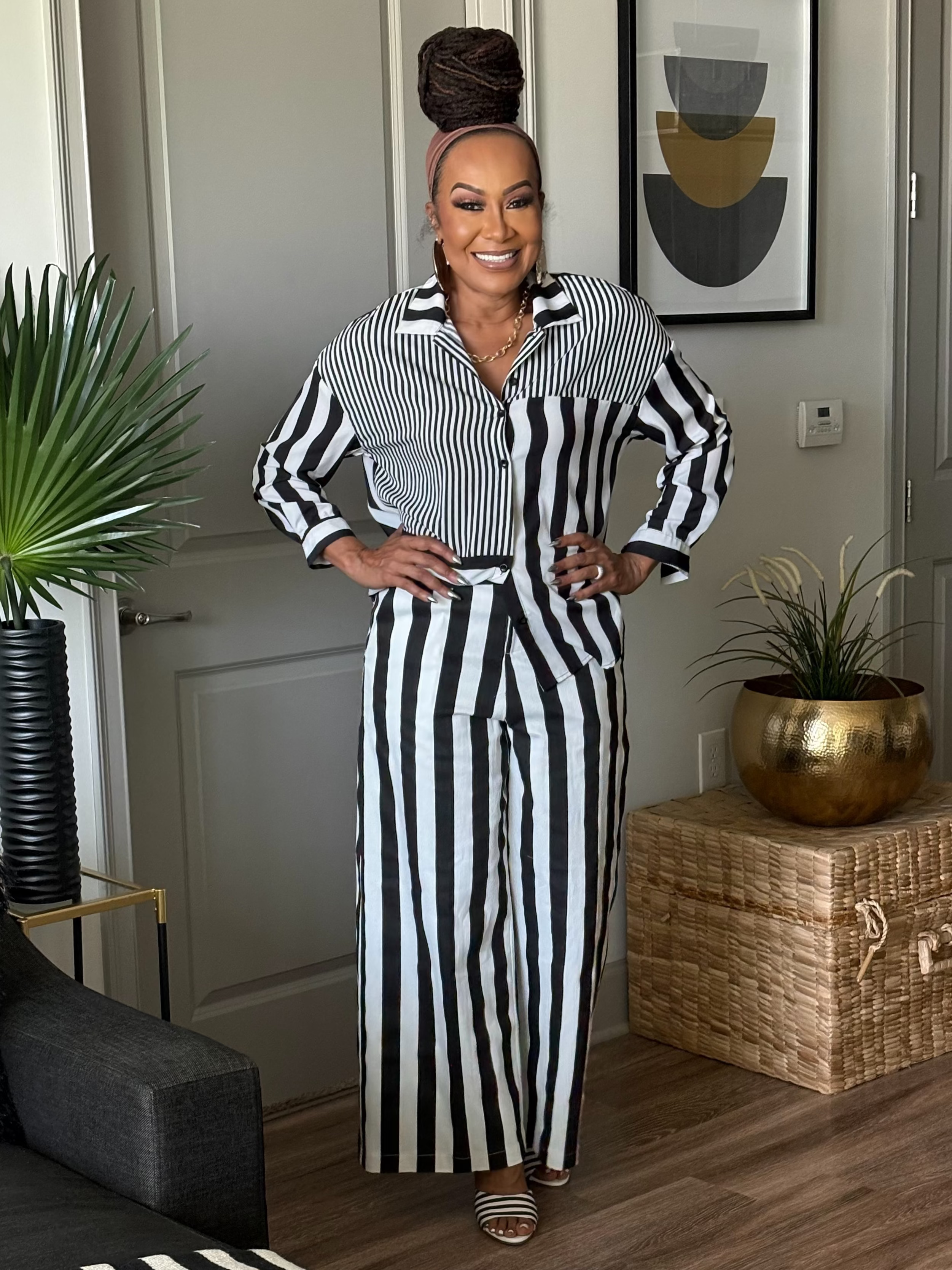 THE RESORT READY BLACK & WHITE  STRIPED PANT