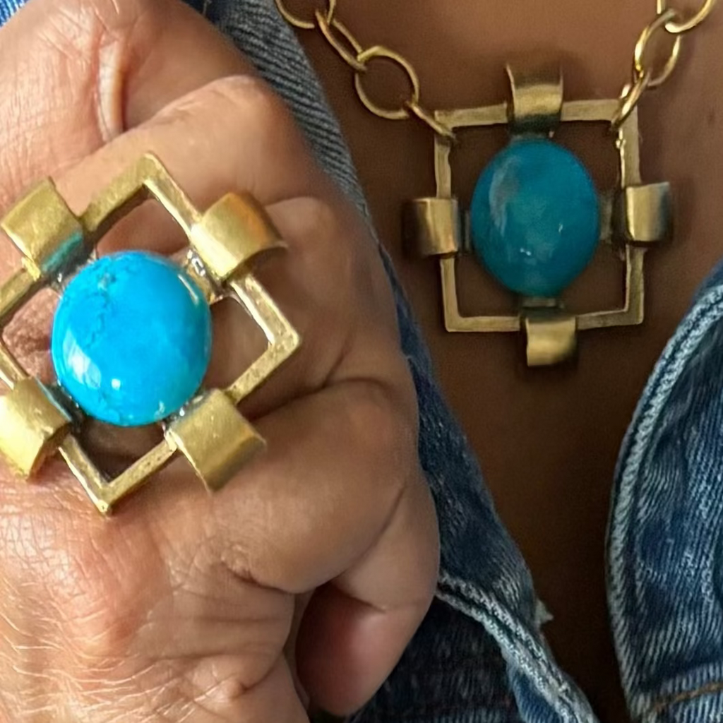 THE TURQUOISE MUSE STATEMENT 2PC SET