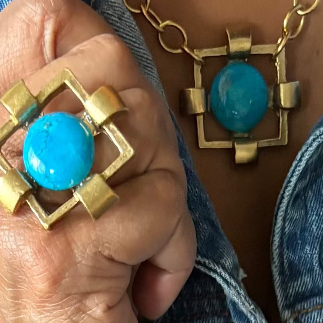 THE TURQUOISE MUSE STATEMENT 2PC SET