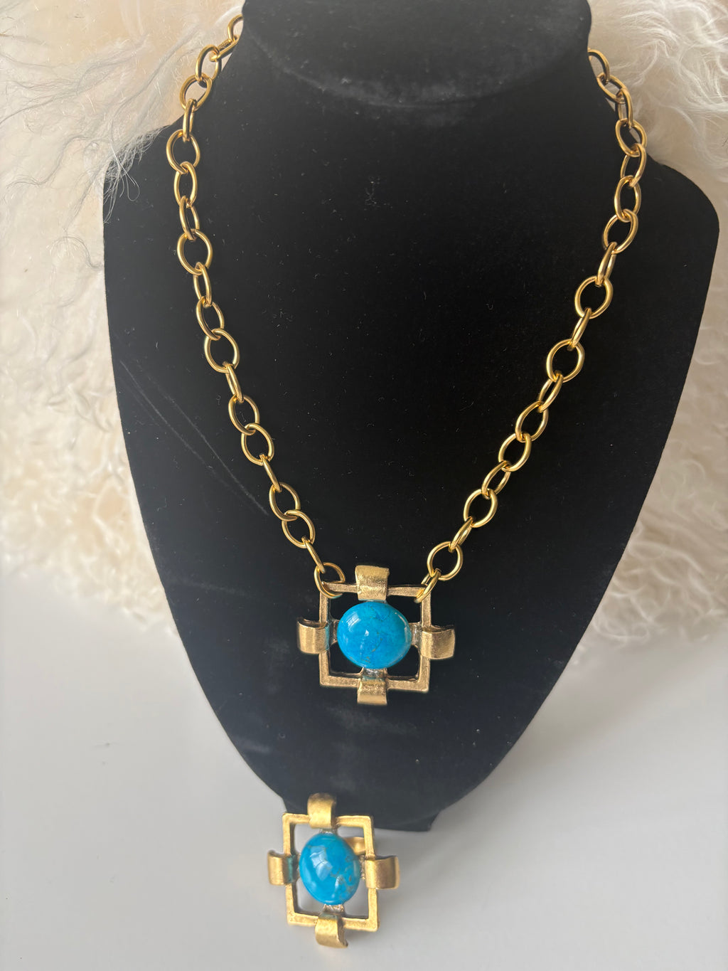 THE TURQUOISE MUSE STATEMENT 2PC SET